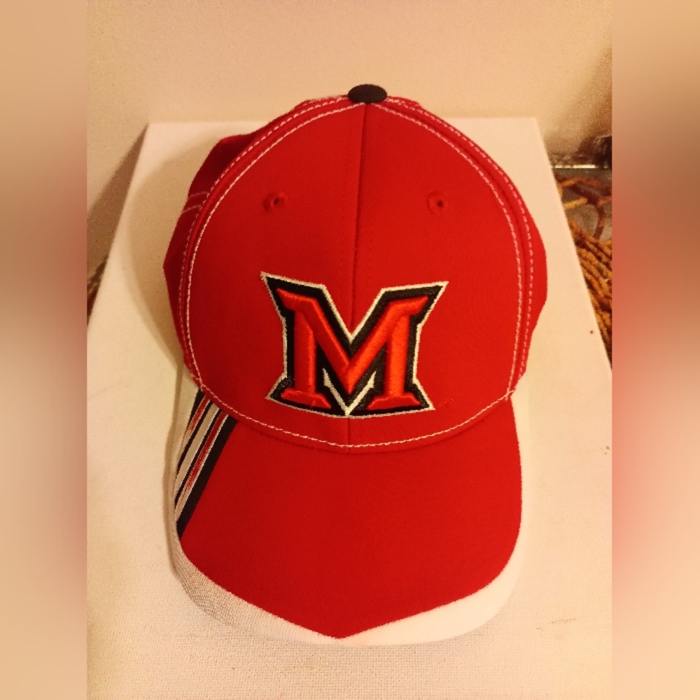 Miami Redwings red adidas hat S/M